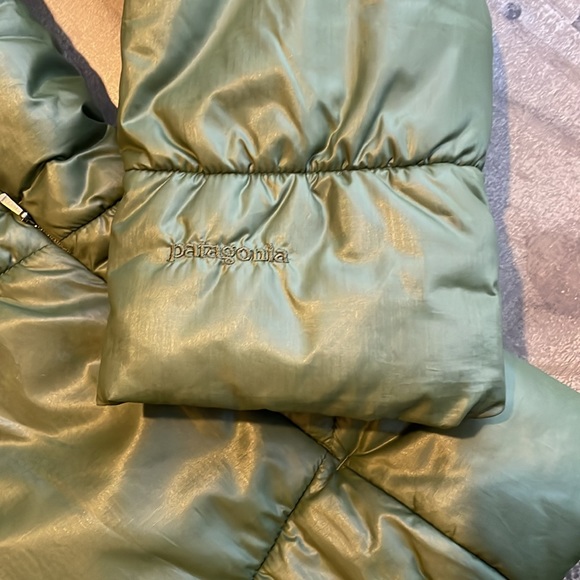 Patagonia hooded women’s insulated jacket - Picture 3 of 14